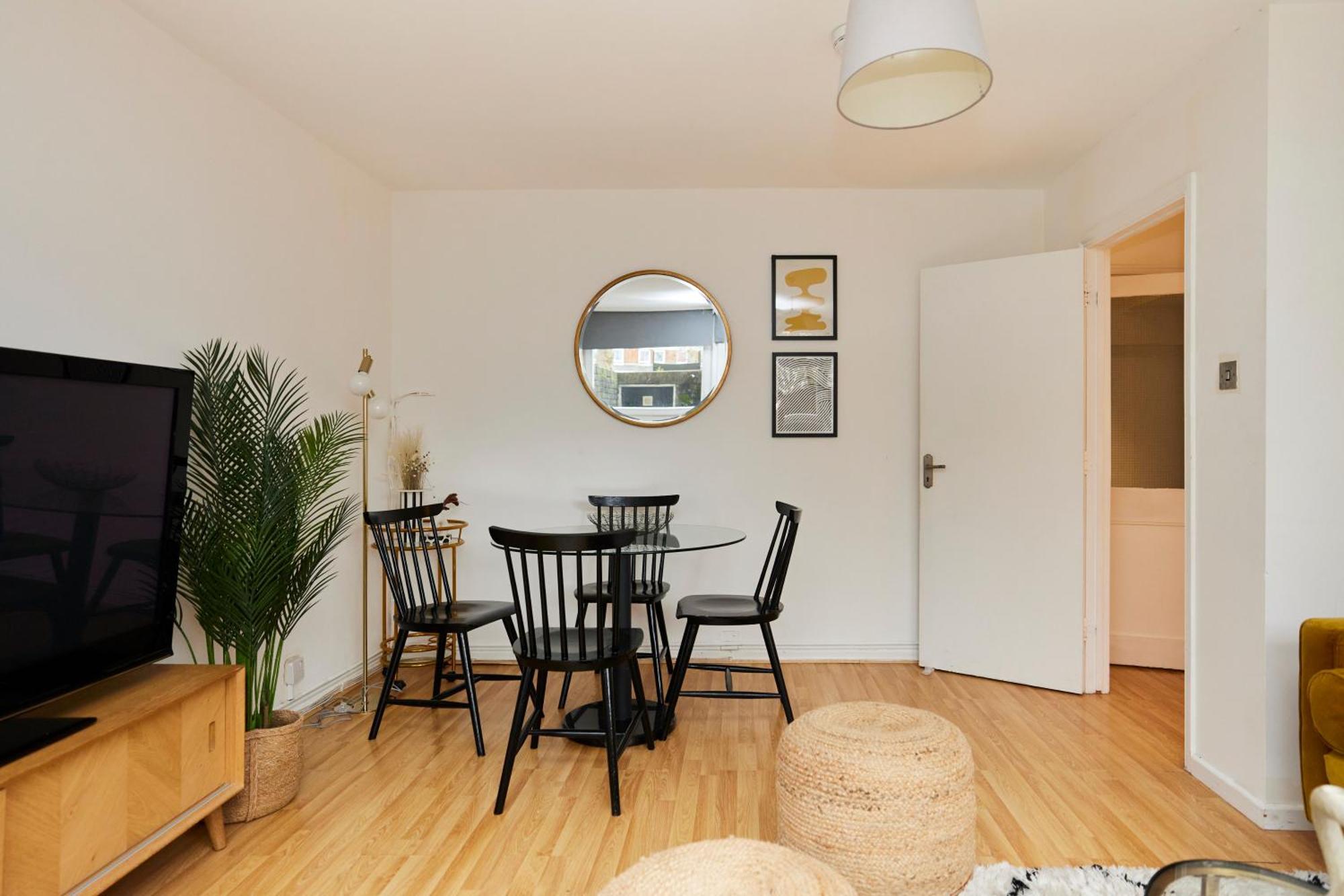 The Kennington Park Crib - Lovely 2Bdr Flat With Garden 런던 외부 사진