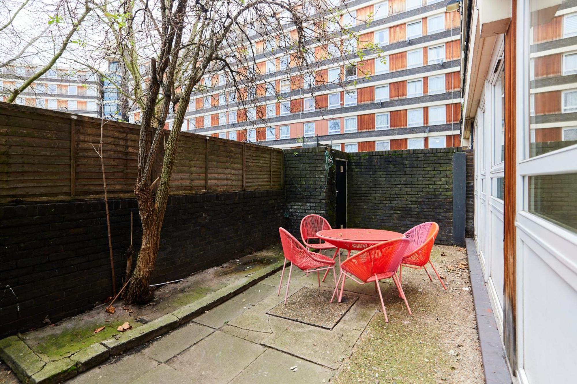 The Kennington Park Crib - Lovely 2Bdr Flat With Garden 런던 외부 사진
