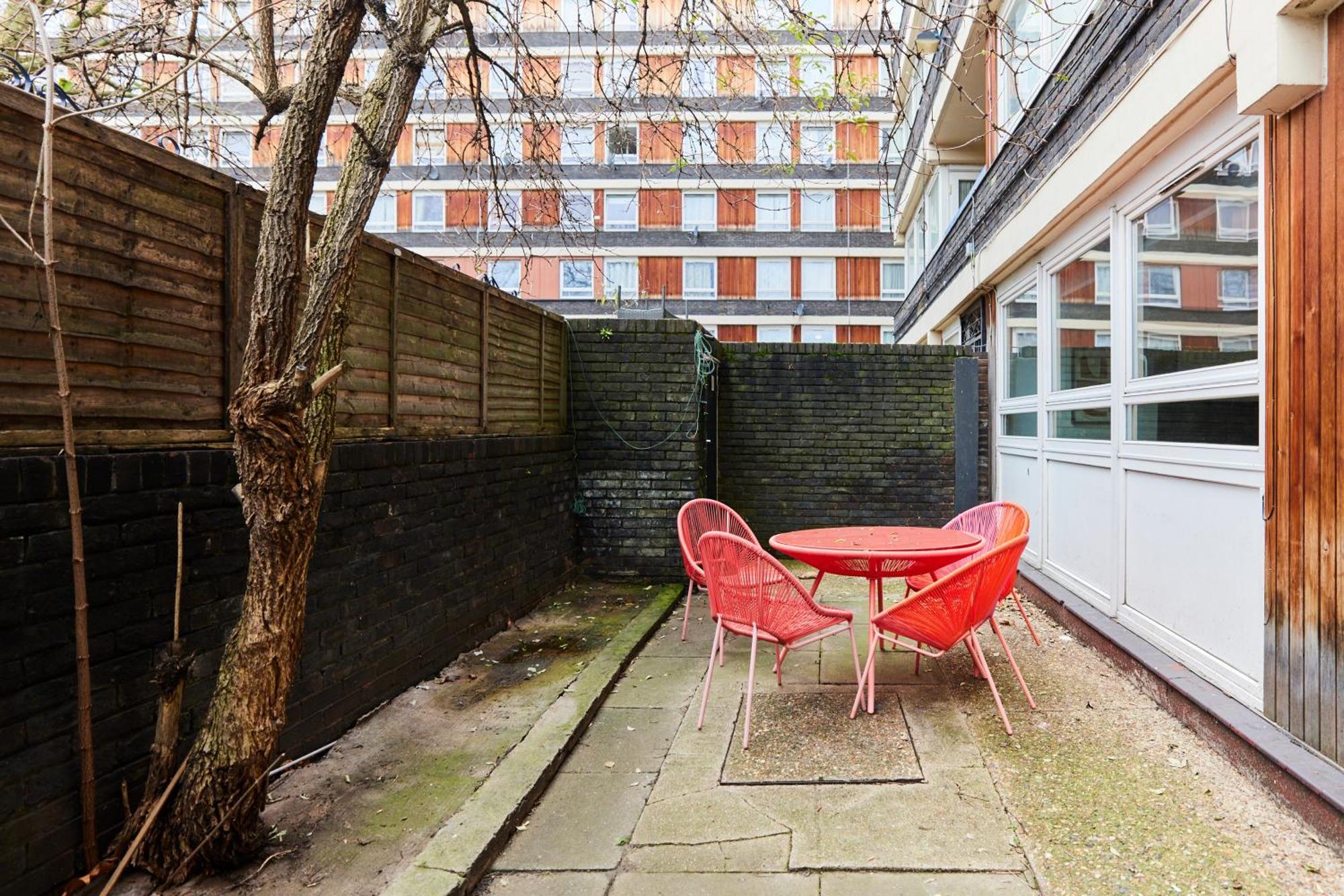 The Kennington Park Crib - Lovely 2Bdr Flat With Garden 런던 외부 사진